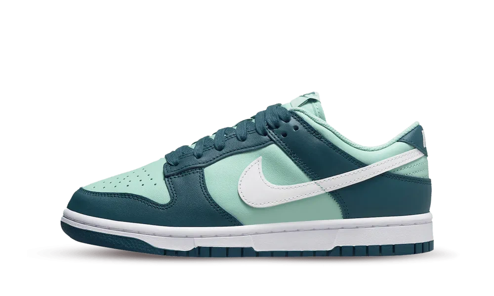 Nike Dunk Low 'Geode Teal' (W)