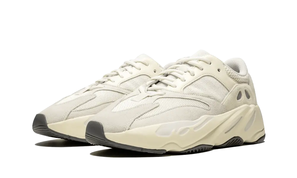 Yeezy Boost 700 Analog (2019/2023) - Image 1