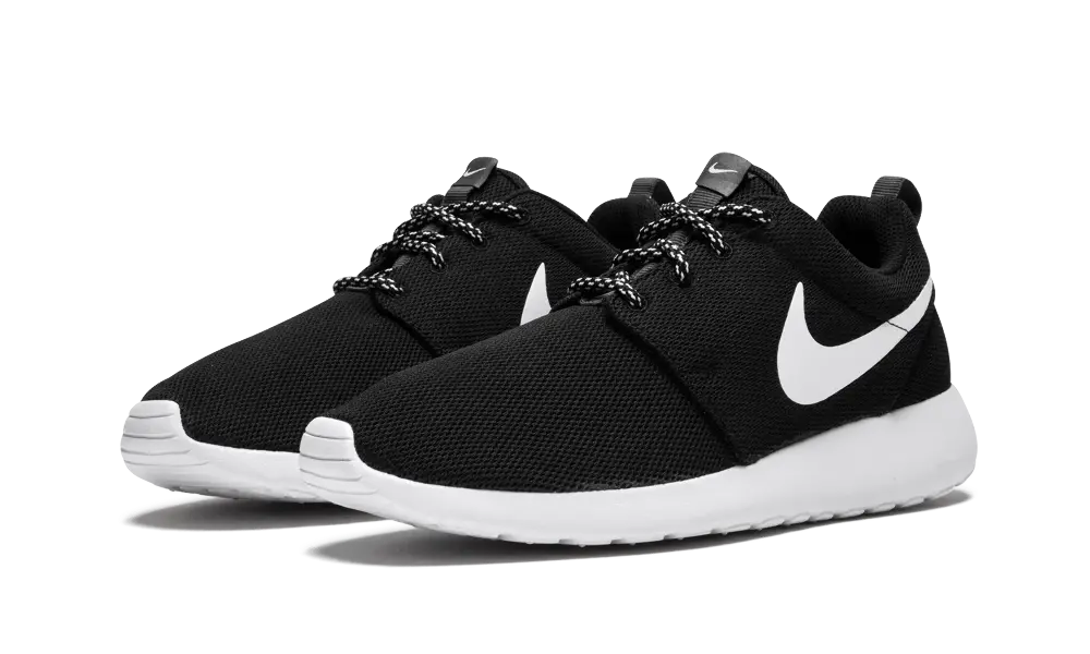 Nike Roshe One Black White (W) - Image 1