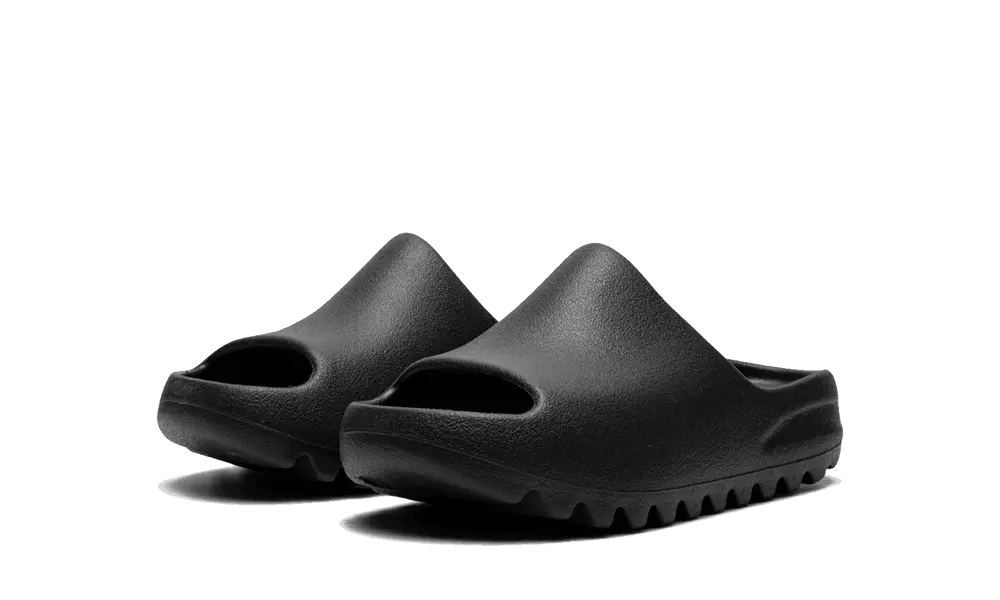 Yeezy Slide Onyx (Kids) - Image 1