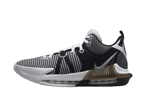 Nike LeBron Witness 7