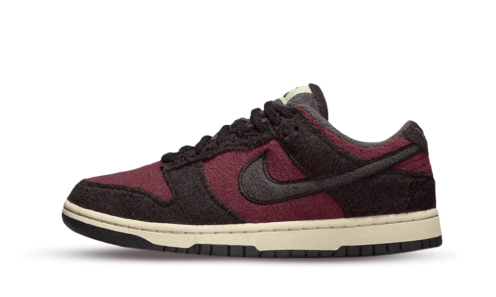 Nike Dunk Low SE Fleece Pack Burgundy Crush (W)