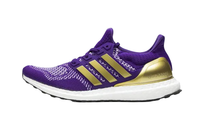 Adidas Ultra Boost Washington Huskies