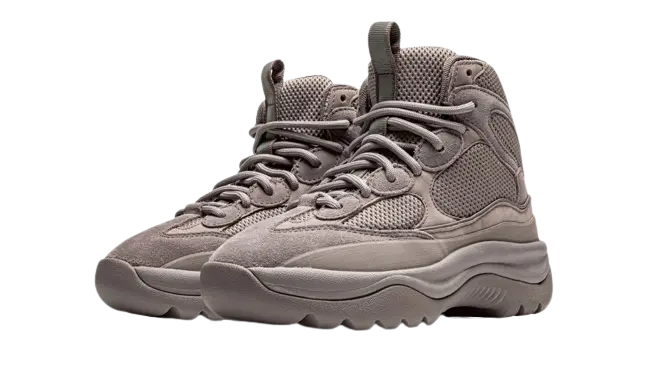 Yeezy Desert Boot Cinder (W) - Image 1