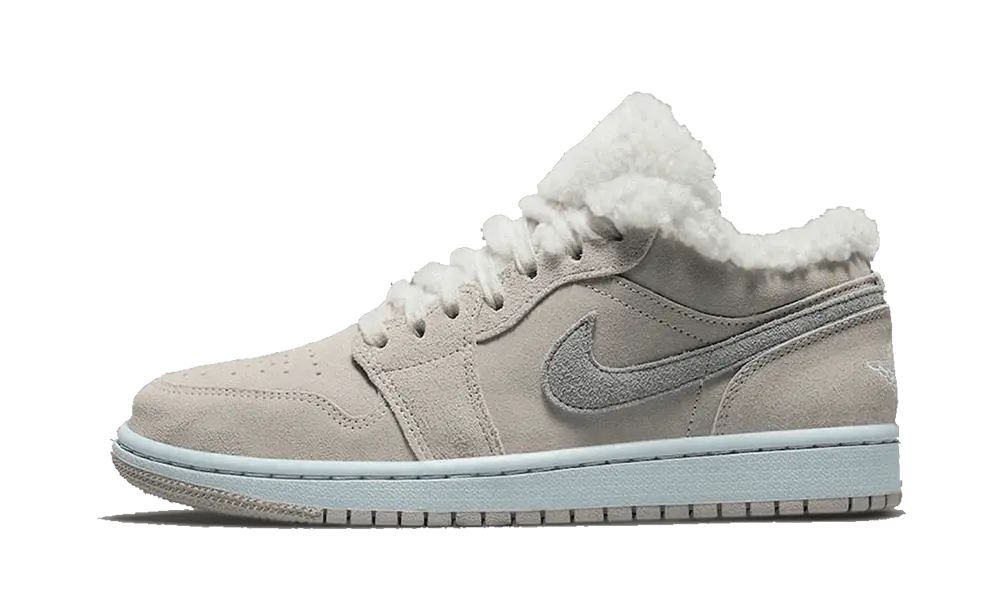 Jordan 1 Low SE Sherpa Fleece (W)