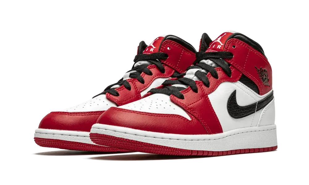 Jordan 1 Mid Chicago (2020) (GS) - Image 1