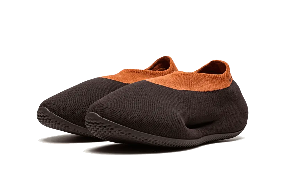 Yeezy Knit RNR Stone Carbon - Image 1