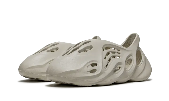 Yeezy Foam RNNR Sand - Image 1