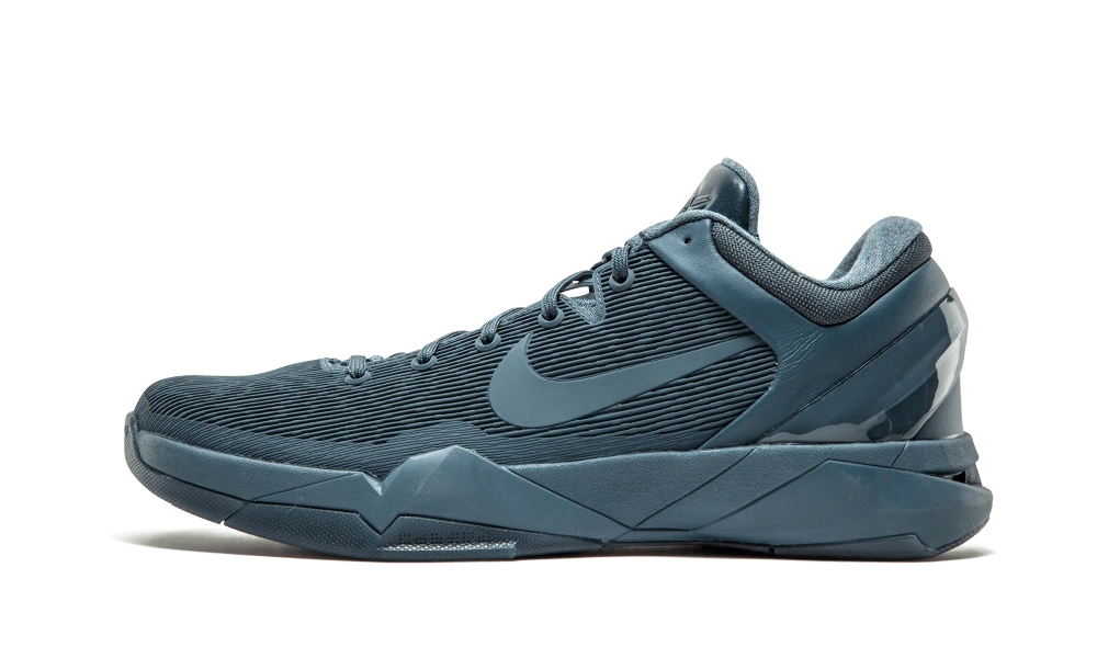 Nike Kobe 7 Black Mamba Collection Fade to Black