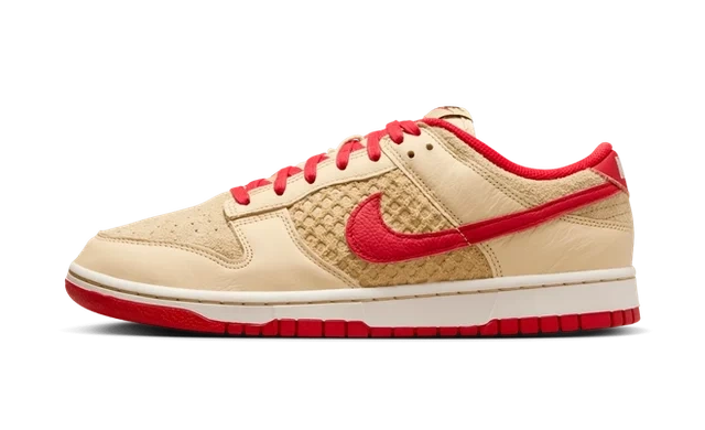 Nike Dunk Low Retro SE Strawberry Waffle