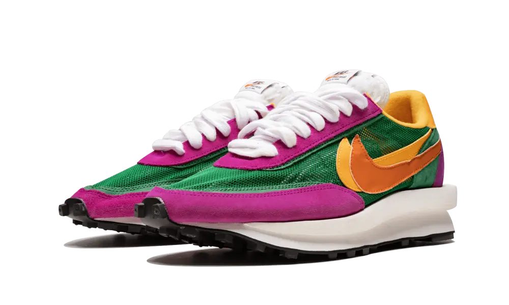 Nike LD Waffle Sacai Pine Green - Image 1