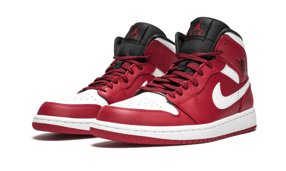 Jordan 1 Mid Chicago - Image 1
