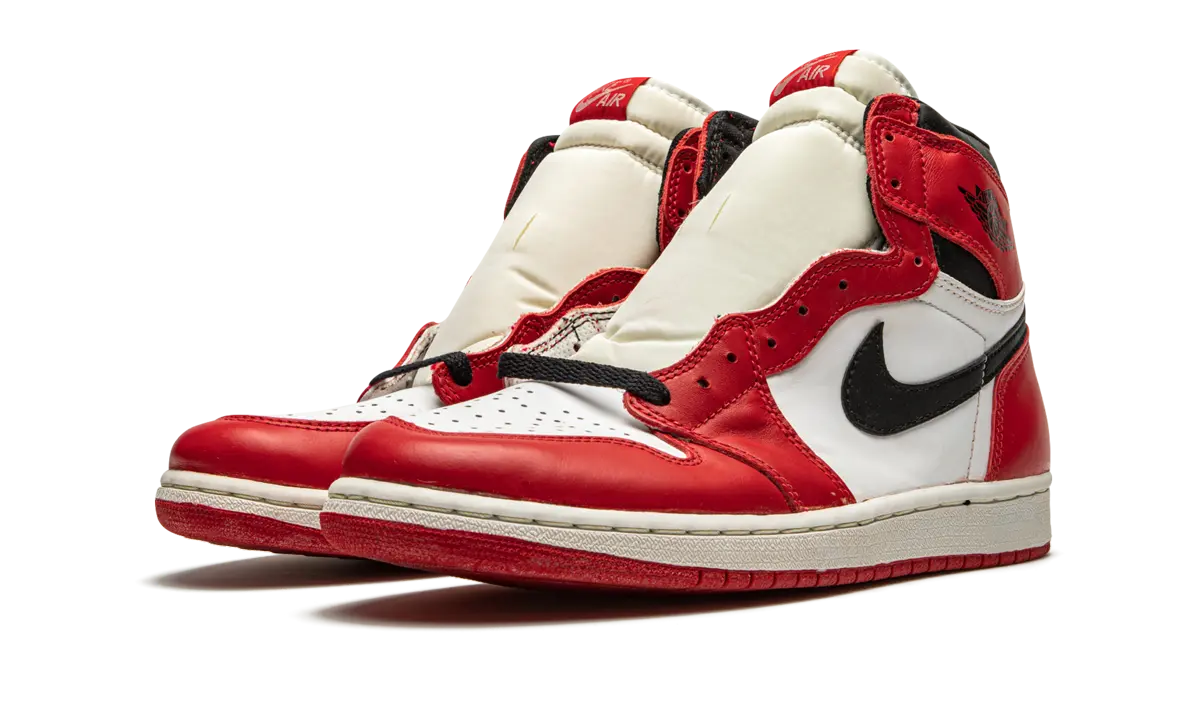 Jordan 1 Retro High Chicago (1994) - Image 1