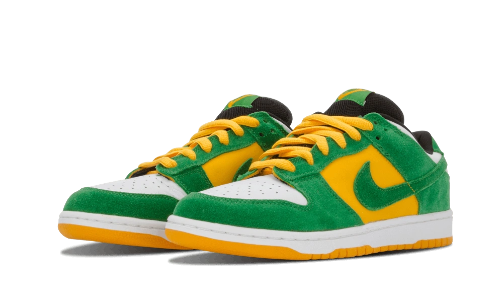 Nike Dunk SB Low Bucks - Image 1