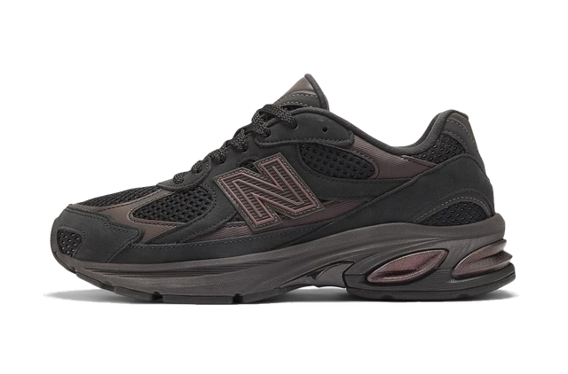 New Balance 2010 Black Iridescent