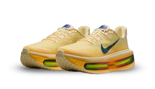 Nike Vomero Premium Alabaster - Image 1