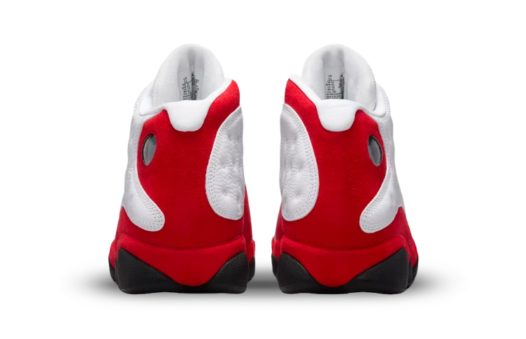 Jordan 13 Retro OG Chicago (2026) - Image 2