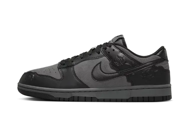 Nike Dunk Low Black Roses (W)