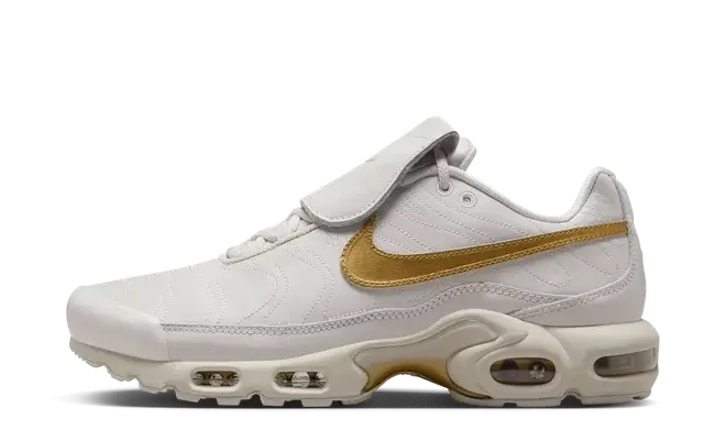 Nike Air Max Plus Tiempo Metallic Gold
