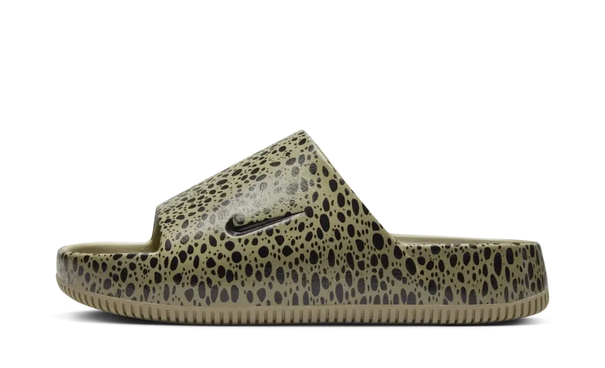 Nike Calm Slide 'Safari Green' (W)