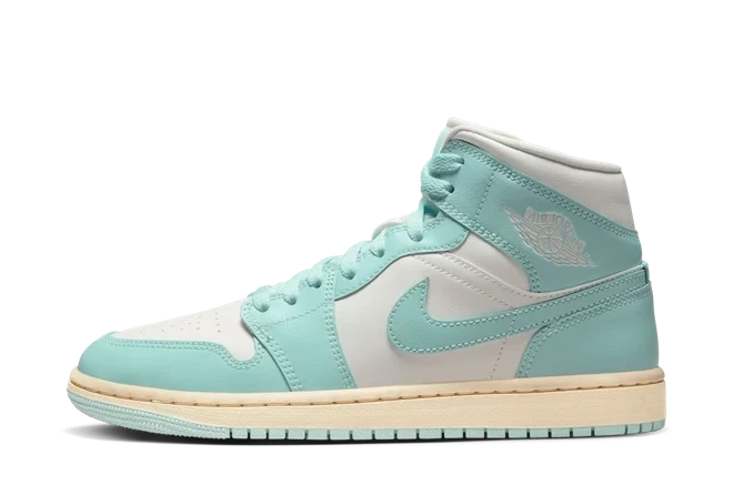Air Jordan 1 Mid 'Light Dew' (W)
