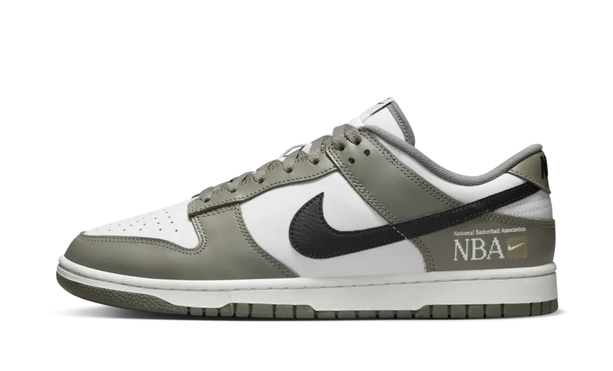 Nike Dunk Low 'NBA Paris' (W)