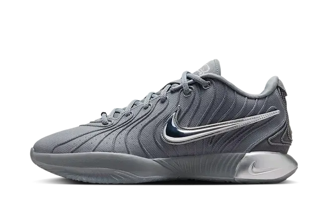 Nike LeBron 21 Resilient