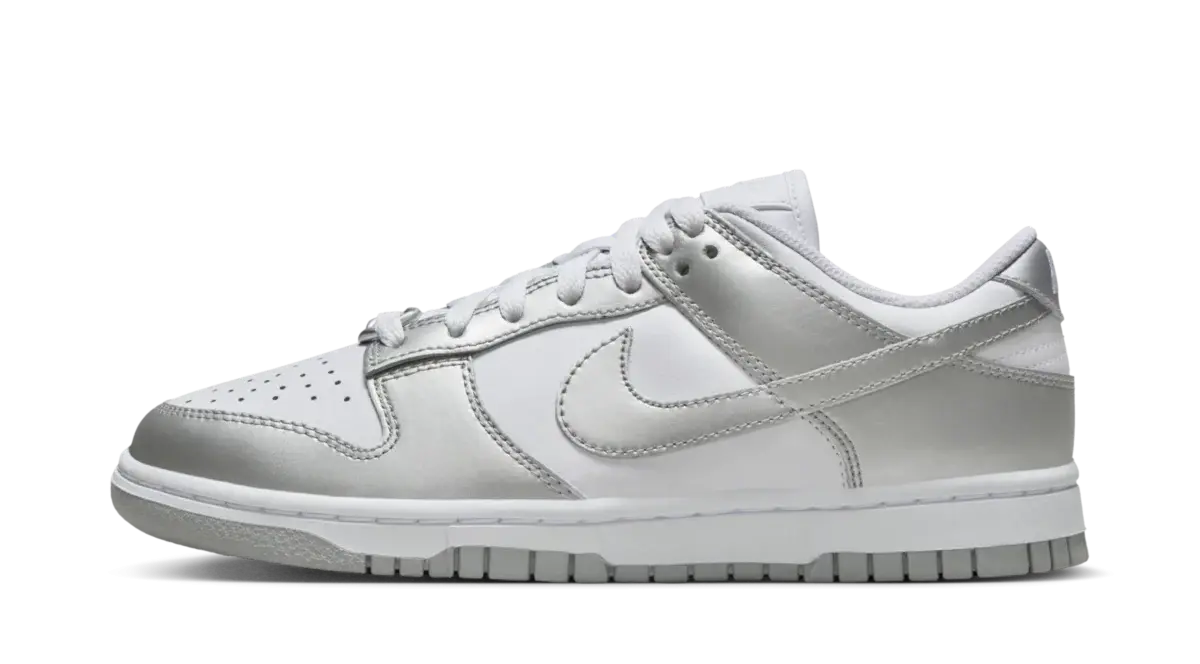 Nike Dunk Low 'Metallic Silver' (W)