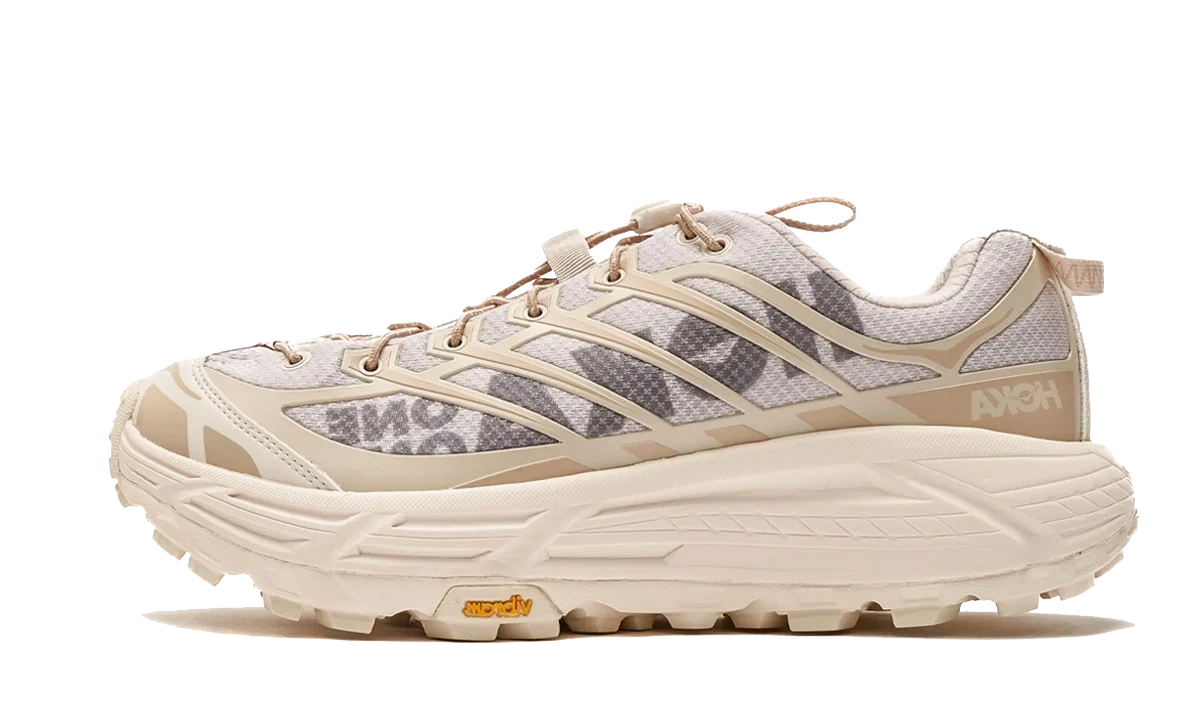 HOKA Mafate Three 2 'Eggnog' productfoto