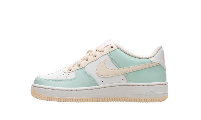 Foto del prodotto Nike Air Force 1 Low Emerald Rise Guava Ice (GS)