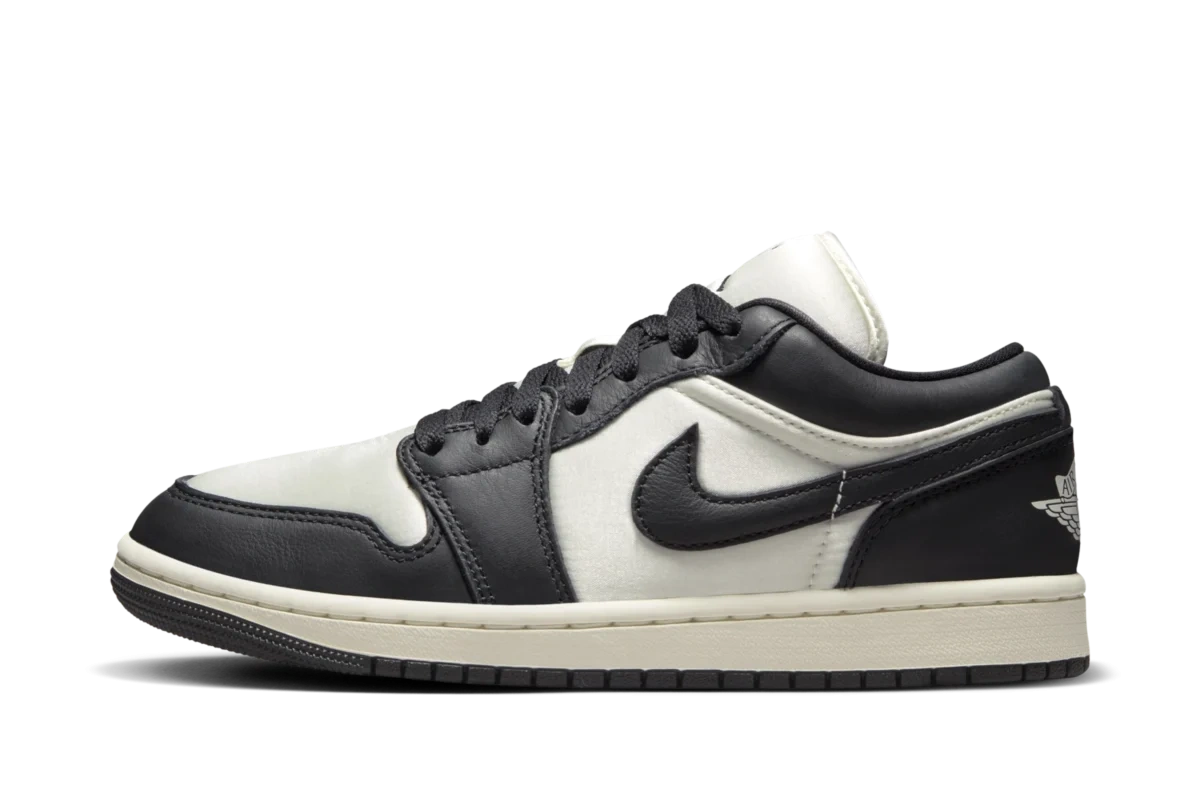Jordan 1 Low SE Vintage Panda (W)