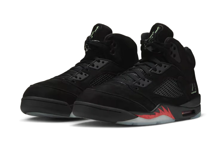 Jordan 5 Retro Halloween - Image 1