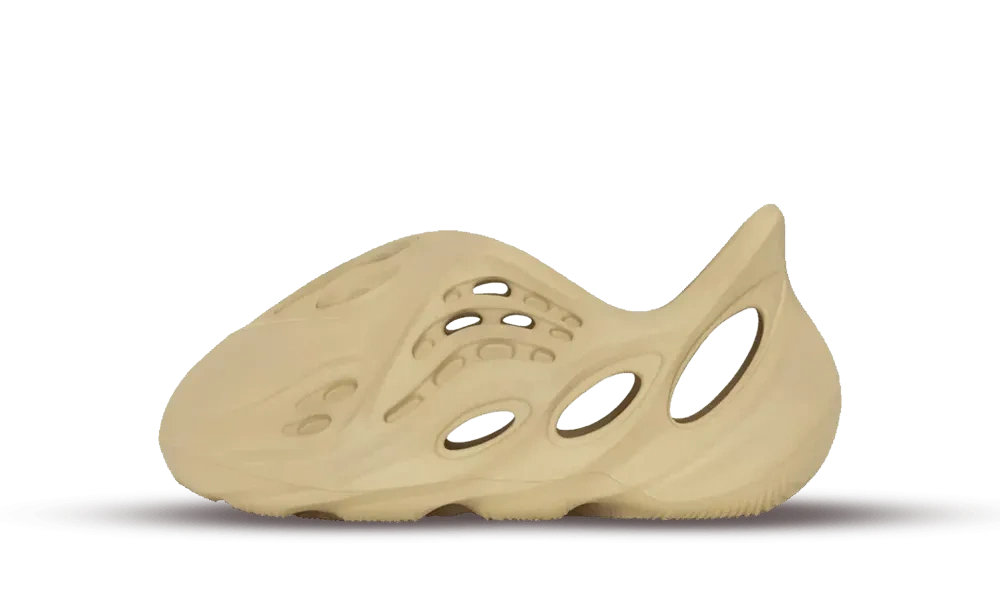 Yeezy Foam RNNR Desert Sand (Kids) product photo