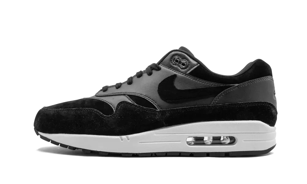 Nike Air Max 1 Rebel Skulls productfoto