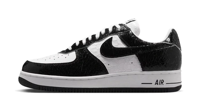 Foto del prodotto Nike Air Force 1 Low '01 Cracked Leather Black White