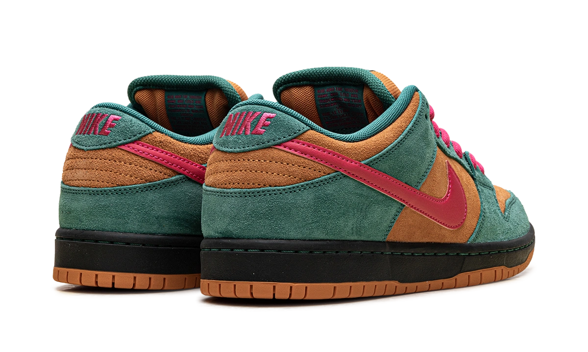 Nike SB Dunk Low Pro Green Noise Watermelon - Image 2