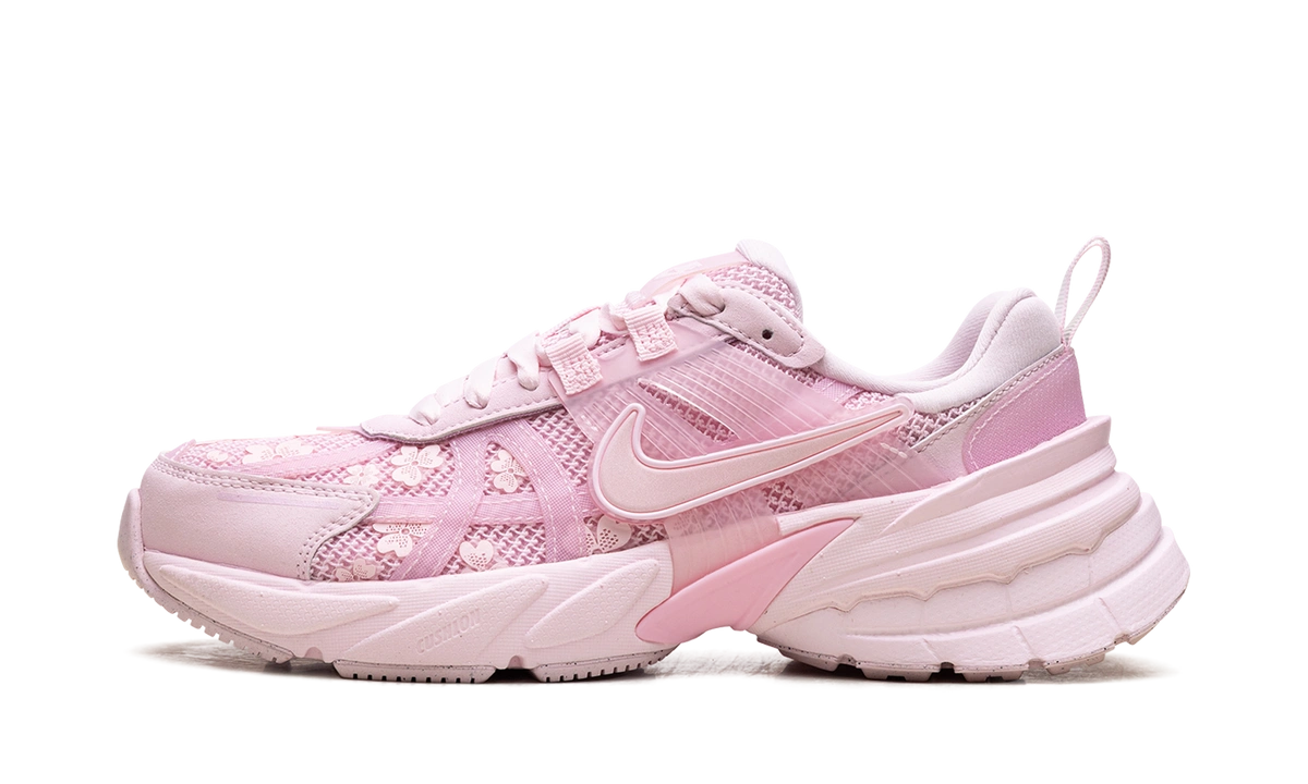 Nike V2K Run WMNS 'Pink Foam' (W) productfoto