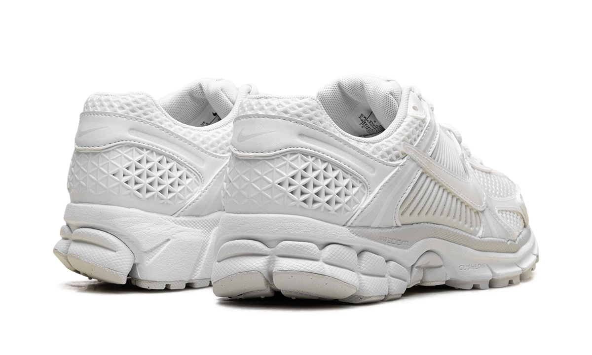 Nike Zoom Vomero 5 Triple White (W) - Image 2