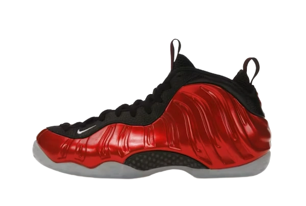 Nike Air Foamposite One Metallic Red (2023) productfoto