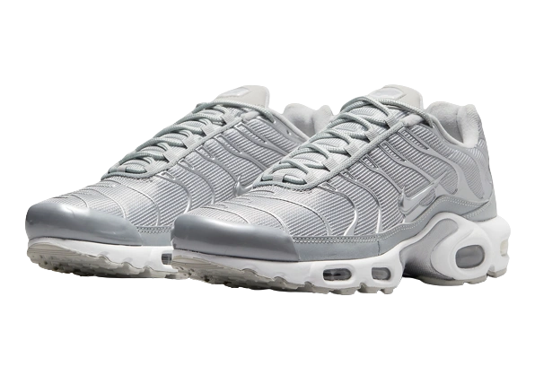 Nike Air Max Plus Metallic Silver - Image 2