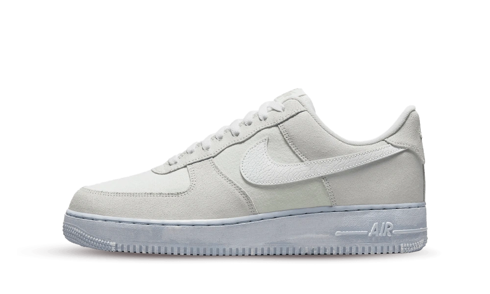 Photo du produit Nike Air Force 1 Low '07 LV8 EMB Summit White Blue Whisper