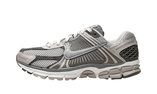 Foto del prodotto Nike Zoom Vomero 5 Iron Ore Flat Pewter