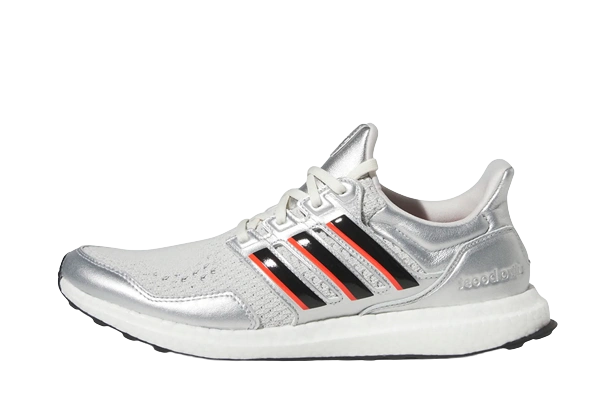 adidas Ultra Boost 1.0 DNA Disney 100th Anniversary productfoto