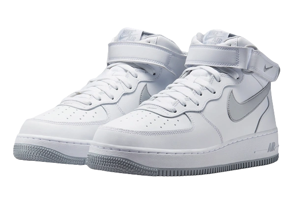 Nike Air Force 1 Mid - Image 1