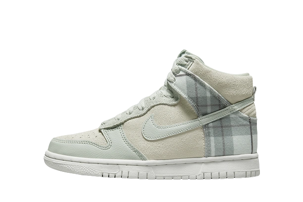 Nike Dunk High product photo