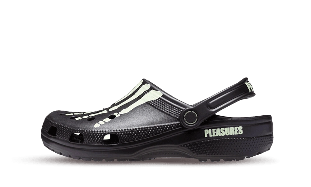 Pleasures x Crocs Clog Black Produktfoto