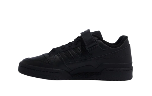 Adidas Forum Low Triple Black Produktfoto