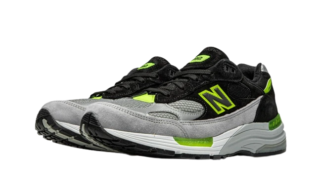 New Balance 992 MiUSA Black Grey Volt - Image 1