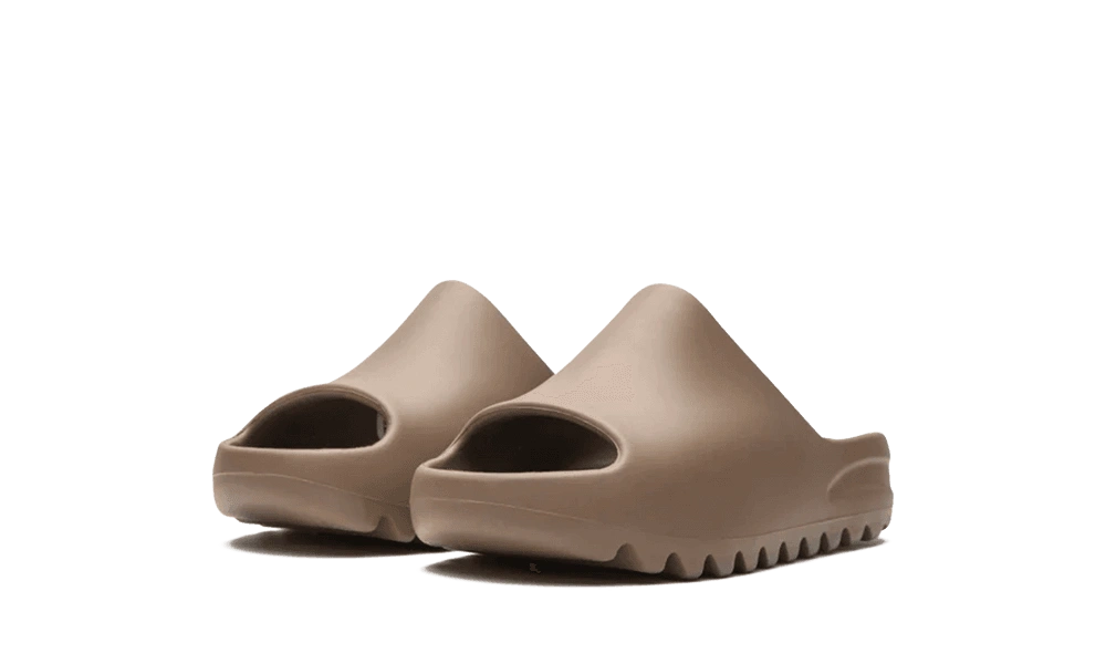 Yeezy Slide Earth Brown (Kids) - Image 1