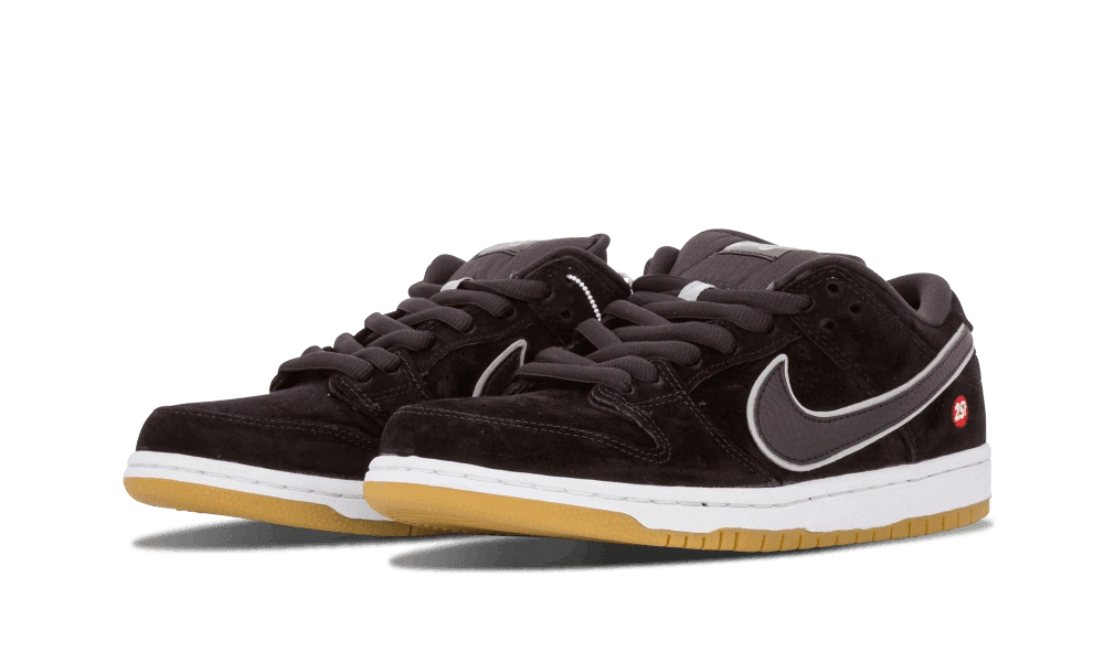 Nike SB Dunk Low Quartersnacks - Image 1